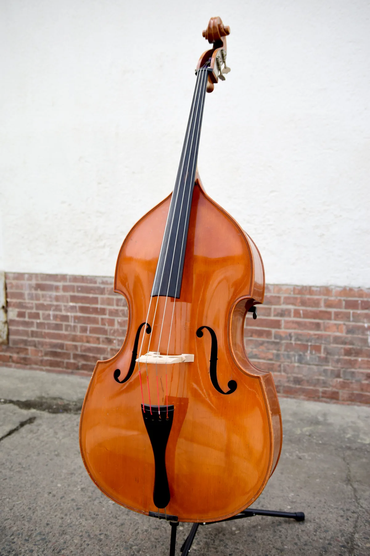 Johannes-Rubner-Kontrabass von 1967 nach seiner Reparatur